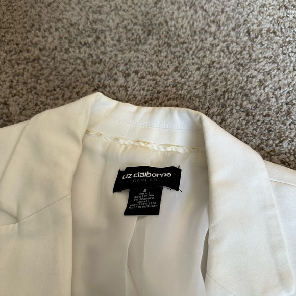 Liz Claiborne Classic White Blazer - Picture 4 of 4